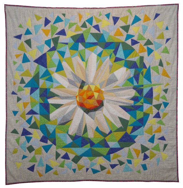 Alicia Lorenzo - Low Poly Daisy Quilt